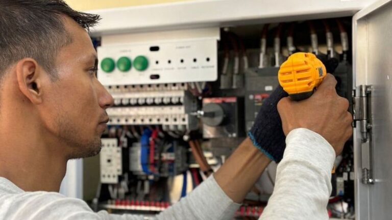 Elektrický rozvaděč: jak poznat správné řešení